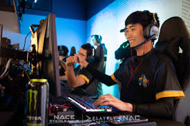 LOL-S12入围赛：Evi纳尔TP绕后一锤定音，DFM掀翻EG迎来三方加赛_团战_女枪_主动权